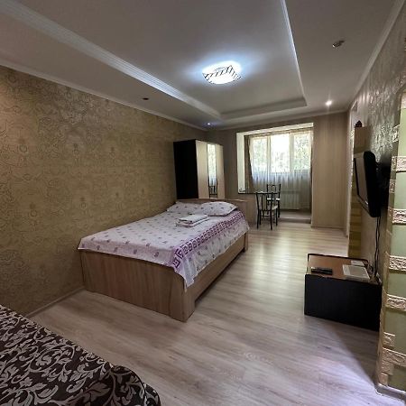 One-Room Apartment Opposite Almaty Airport Turksib 외부 사진