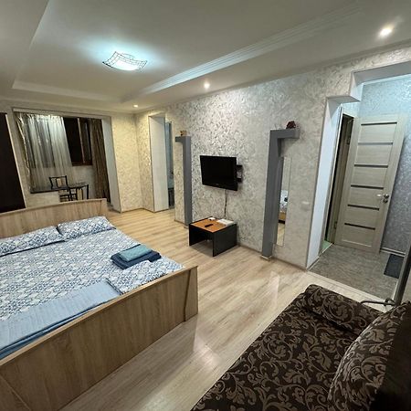 One-Room Apartment Opposite Almaty Airport Turksib 외부 사진